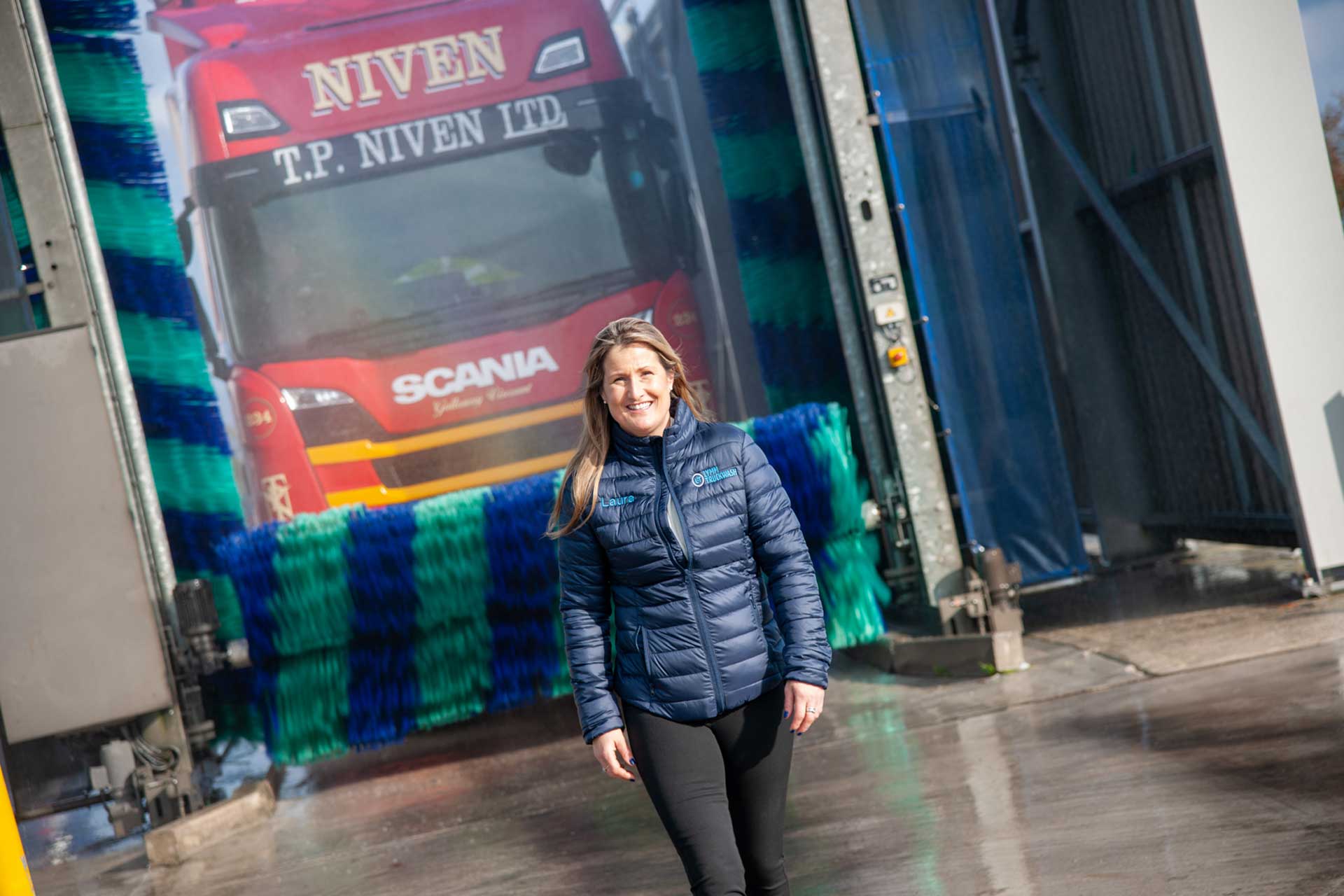 Europe’s Largest Truckwash celebrates essential workers  for National Lorry Week